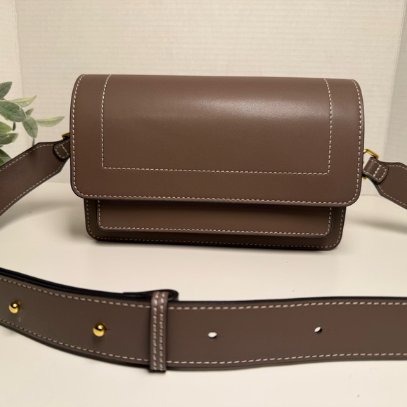 AALLYN Ingrid Crossbody/Shoulder Bag in Wood Berry Brown Leather Feminine Staple - Picture 2 of 16